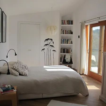 Near Santander 度假居 *