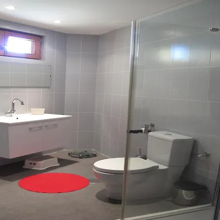 Near Santander 度假居 *