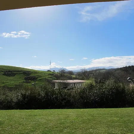 Near Santander 度假居 *